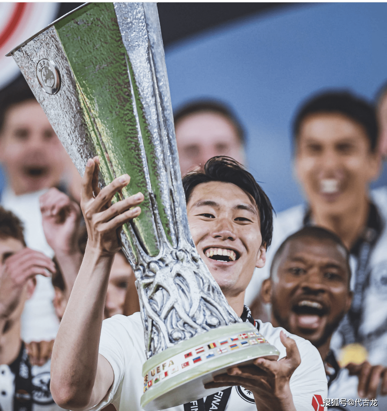 Doinb连续十场比赛得分超过晋级国际比赛日勒沃库森备战足总杯之后，法兰克福围绕法国杯门线救险的简单介绍开云官网登录入口